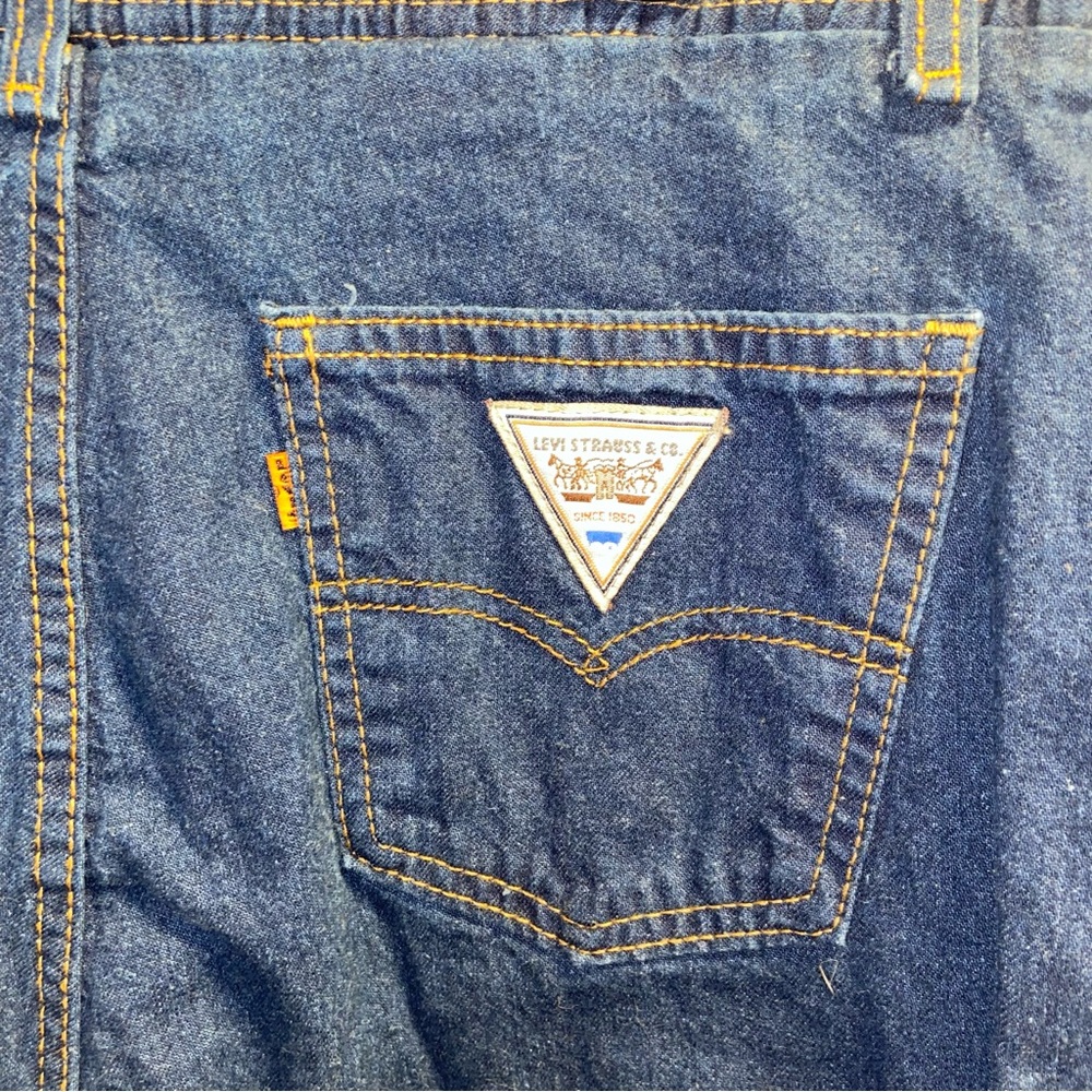 Vintage Levi's Dark Blue Straight Jeans orange tab